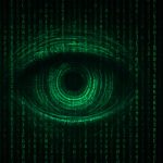Digitales Auge im Matrix-Stil vor grünem Code-Hintergrund – symbolisiert KI-Überwachung und Datenerfassung in einer vernetzten Welt
